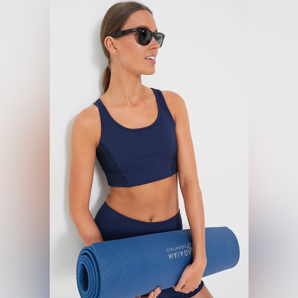 TNUCK SPORT
New without tags
Navy Cane Jean Sports Bra XL